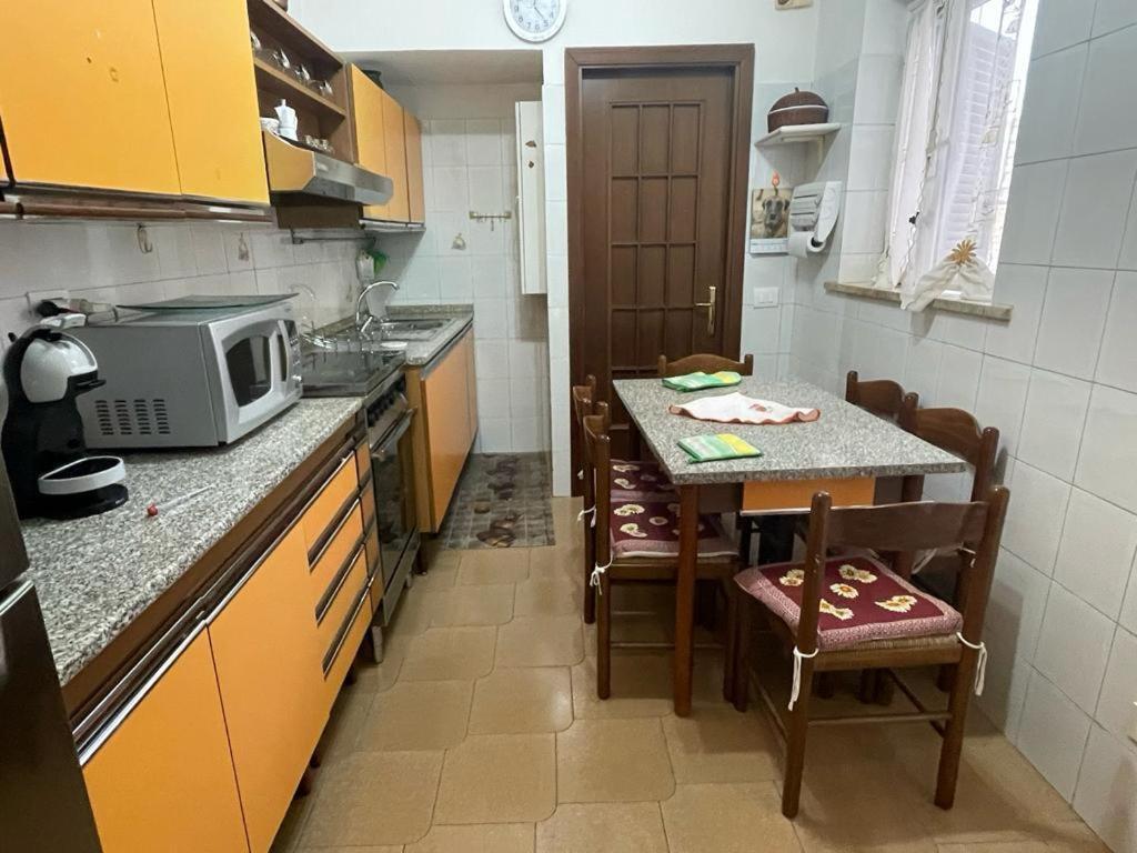 Casa Vacanze Pigneto Roma Bagian luar foto